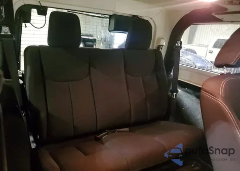 2016 Jeep Wrangler Sahara z USA, uszkodzony, nr VIN 1C4AJWBG9GL102128